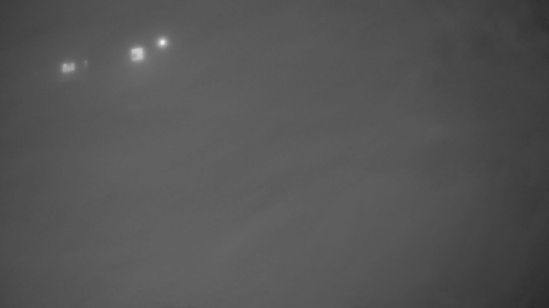 Whakapapa Hut Flat snow cam captured at 6 September 2026 at 11:51 pm NZST