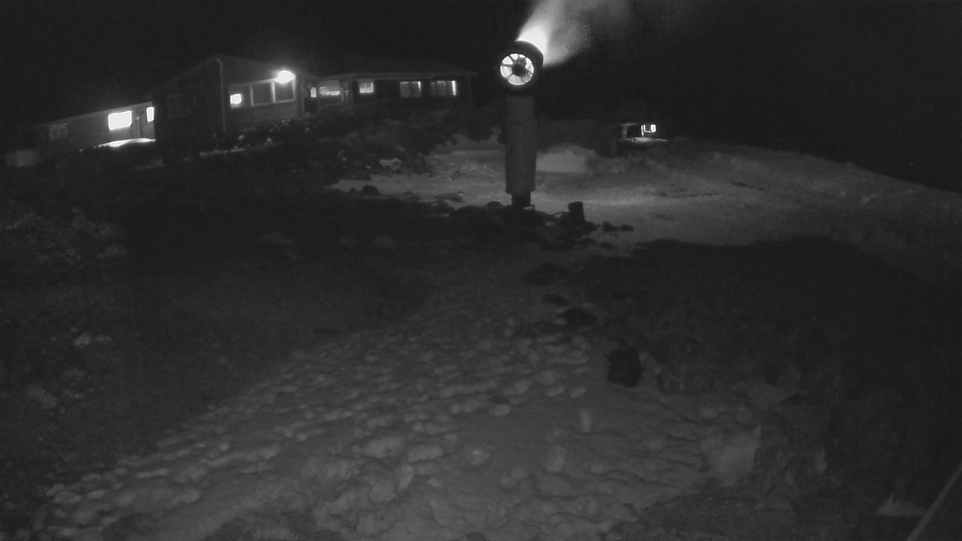 Whakapapa Hut Flat snow cam captured at 12 September 2026 at 11:45 pm NZST