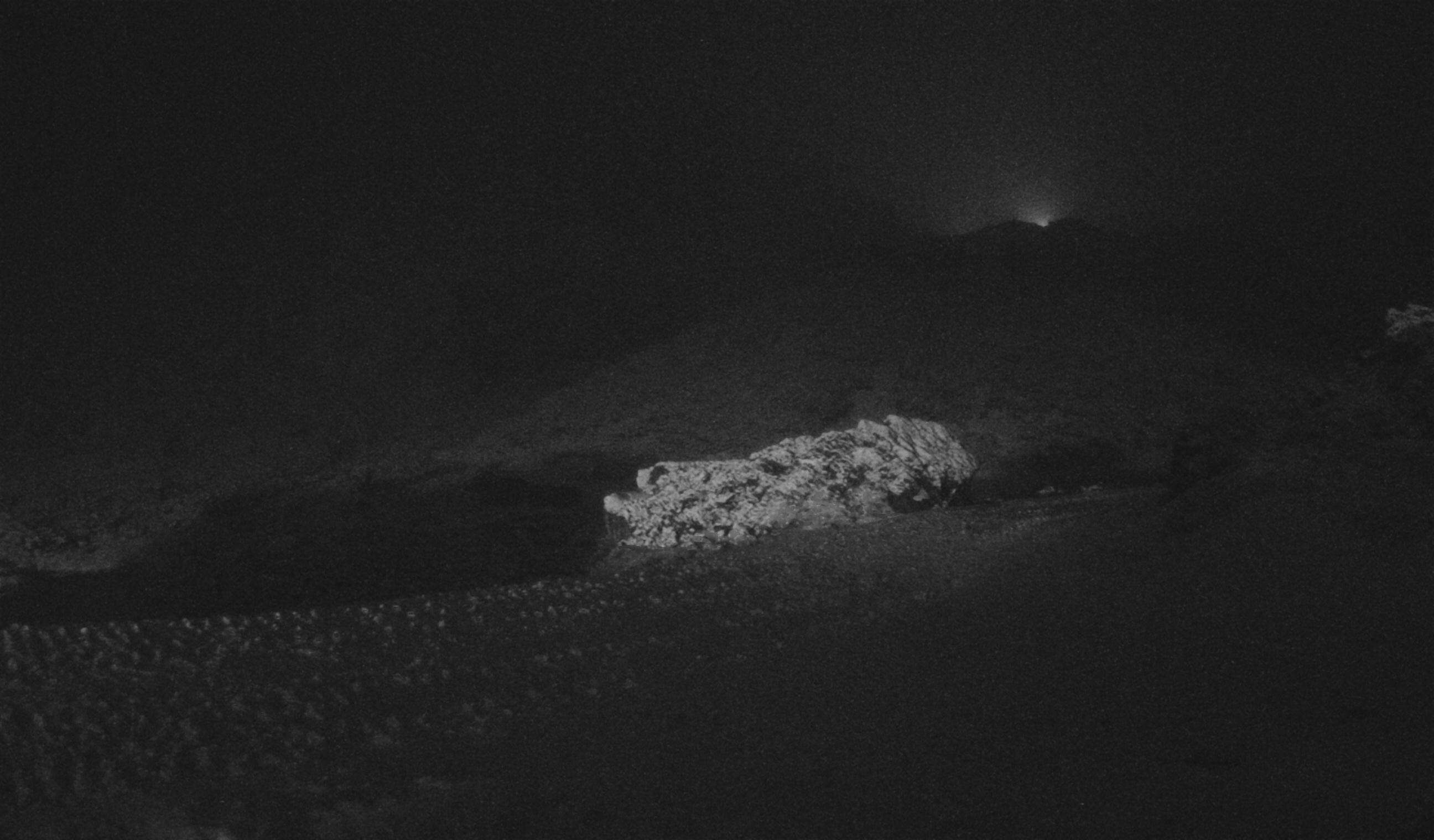 Whakapapa Staircase Slopes snow cam captured at 10 September 2026 at 11:48 pm NZST