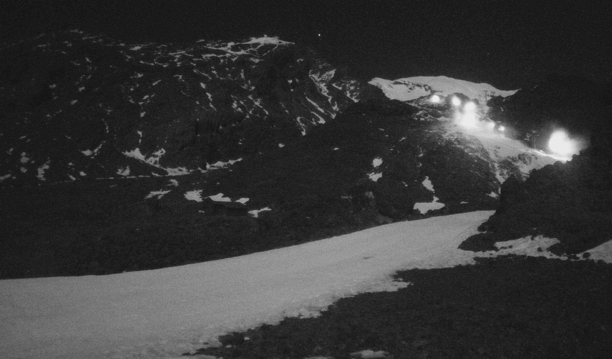 Whakapapa Staircase Slopes snow cam captured at 24 September 2026 at 11:50 pm NZST