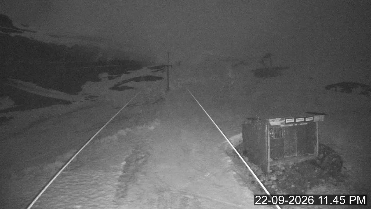 Porters Sundance snow cam captured at 22 September 2026 at 11:49 pm NZST