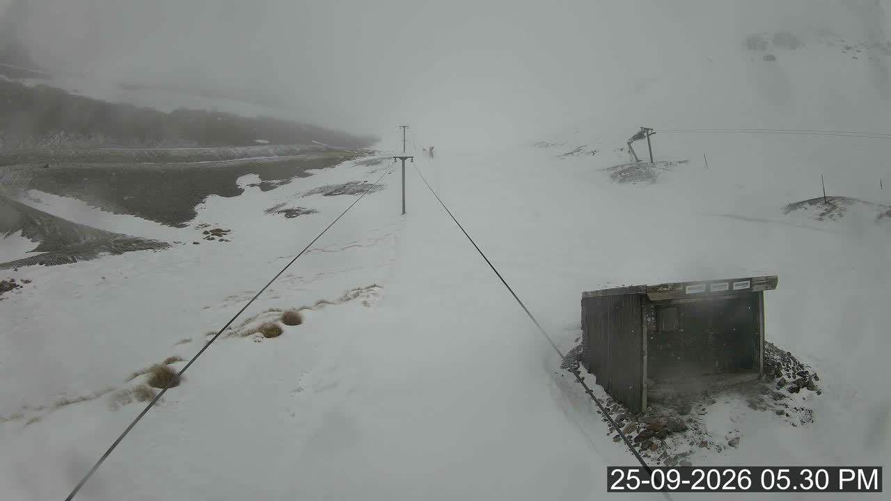 Porters Sundance snow cam captured at 25 September 2026 at 5:36 pm NZST
