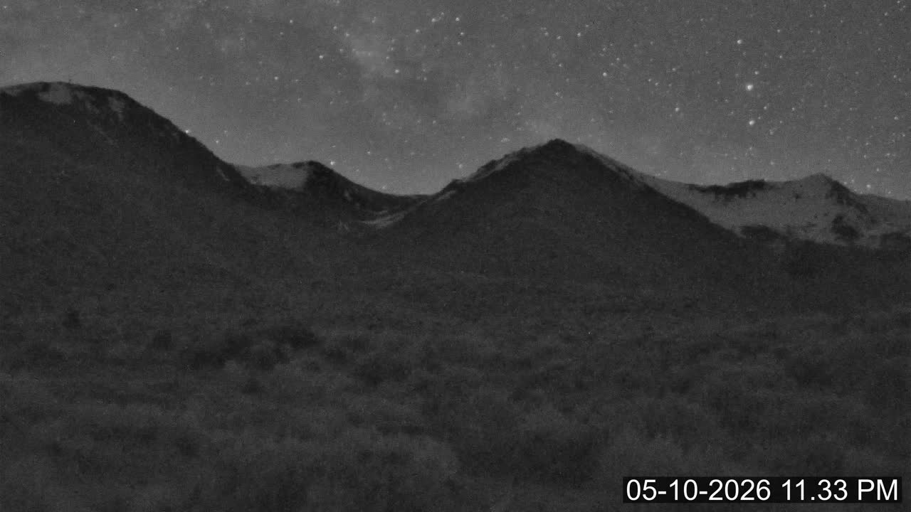 Porters Lodge snow cam captured at 5 October 2026 at 11:53 pm NZDT