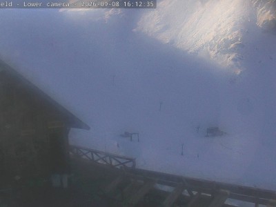 Ōhau Snow Fields Daylodge – Avalunch Cafe & Club Deck snow cam captured at 8 September 2026 at 4:25 pm NZST