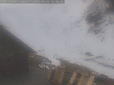 Ōhau Snow Fields Daylodge – Avalunch Cafe & Club Deck snow cam captured at 25 September 2026 at 4:17 pm NZST