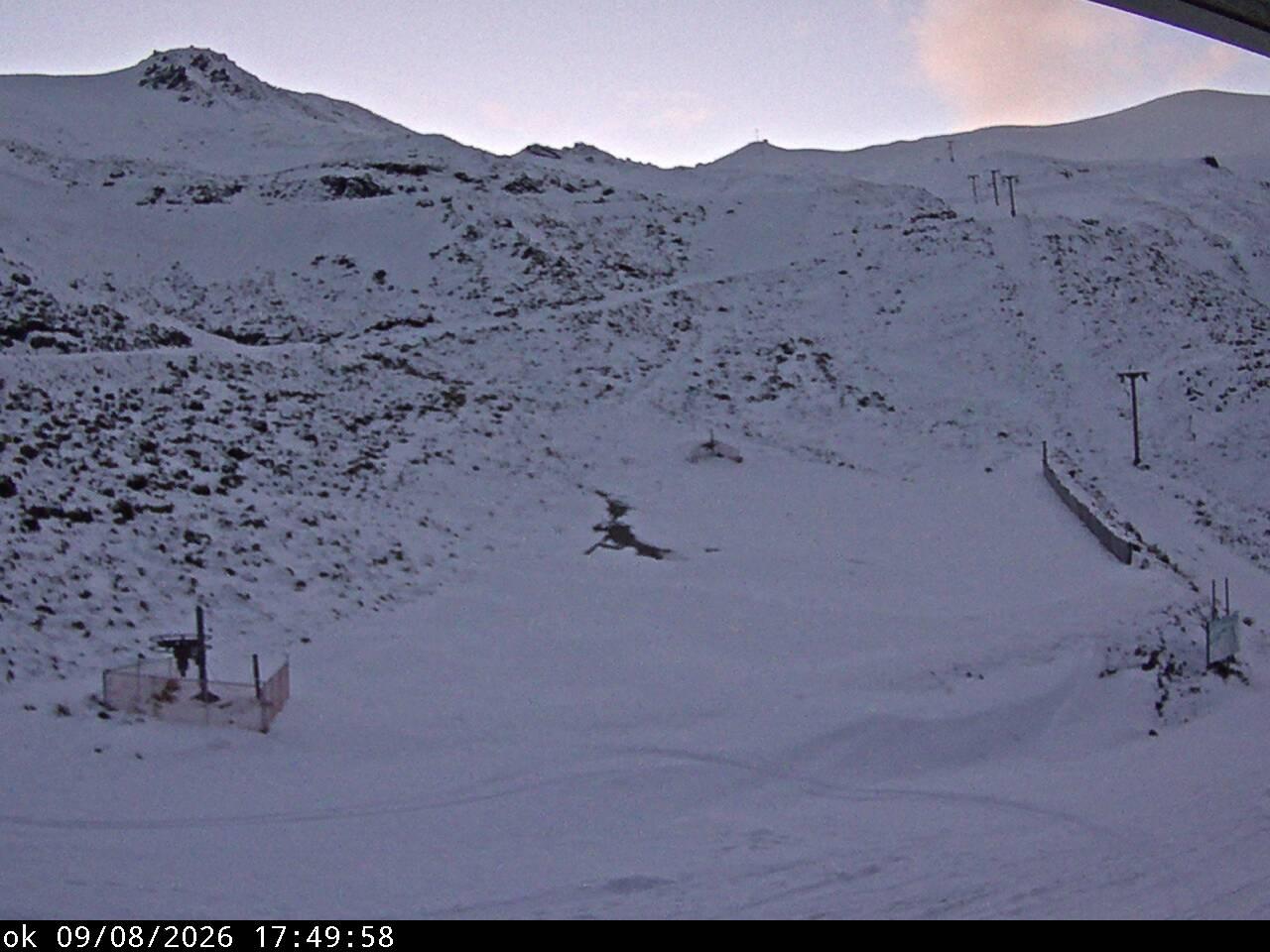 Mt Cheeseman Learners snow cam captured at 8 September 2026 at 6:49 pm NZST