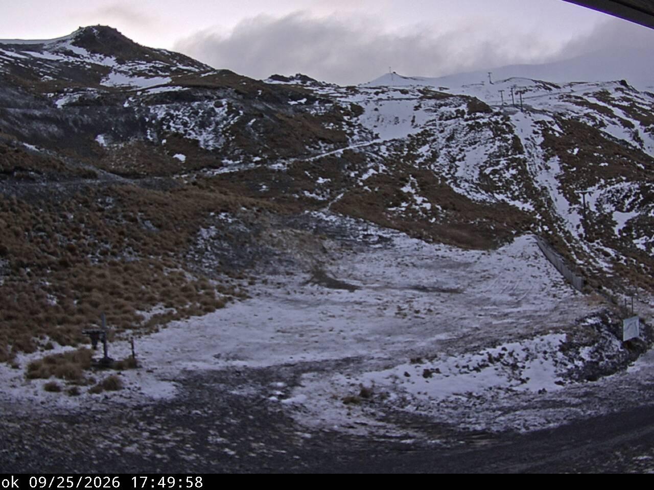 Mt Cheeseman Learners snow cam captured at 25 September 2026 at 6:56 pm NZST
