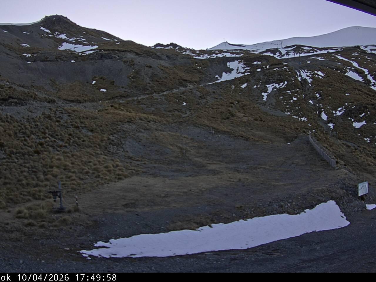 Mt Cheeseman Learners snow cam captured at 4 October 2026 at 6:56 pm NZDT