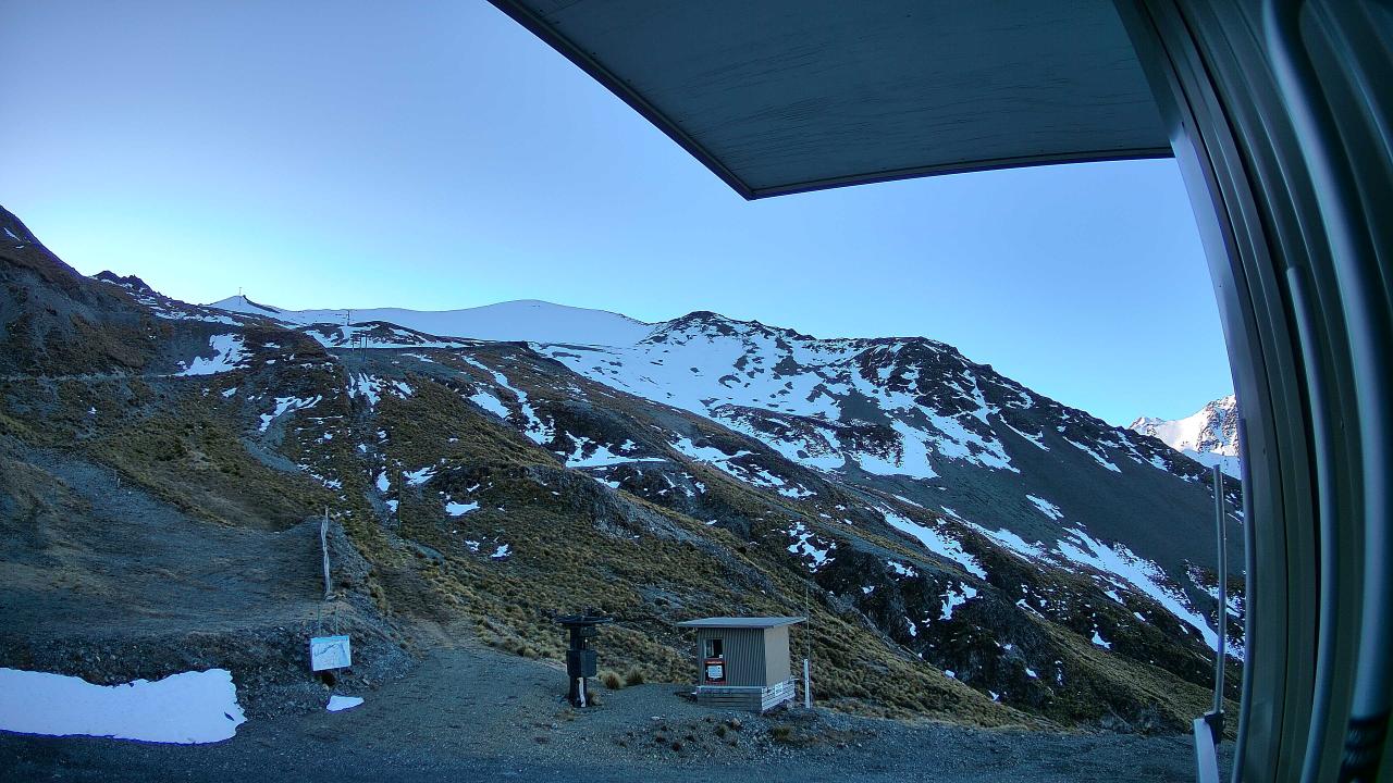 Mt Cheeseman Mt Cheeseman snow cam captured at 4 October 2026 at 6:56 pm NZDT