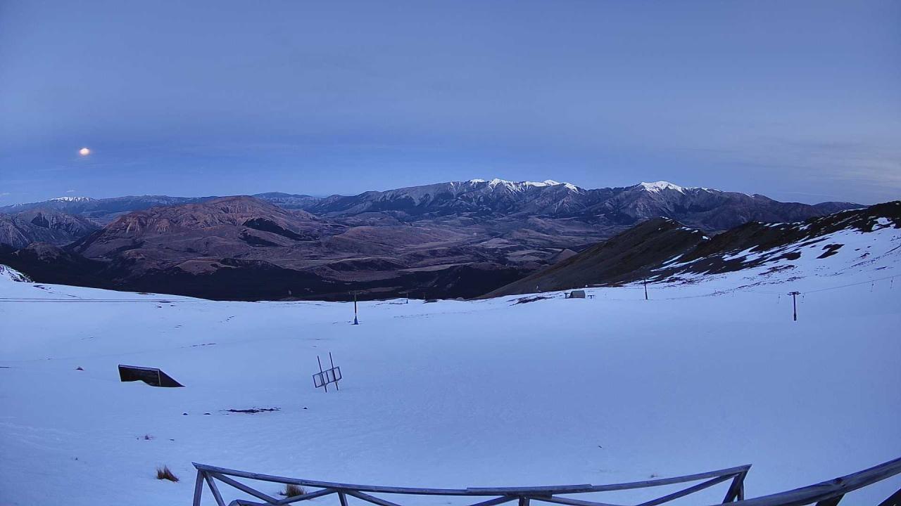 Mt Cheeseman Cockayne Face snow cam captured at 26 September 2026 at 6:57 pm NZST