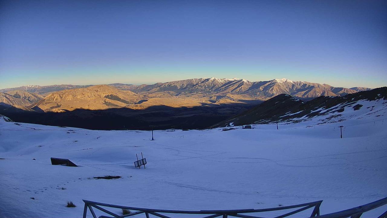 Mt Cheeseman Cockayne Face snow cam captured at 30 September 2026 at 7:07 pm NZDT