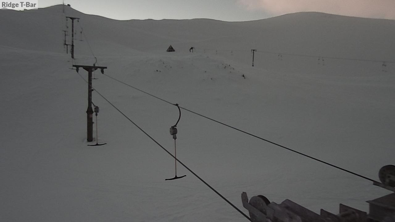 Mt Cheeseman Ridge T-Bar snow cam captured at 8 September 2026 at 6:49 pm NZST