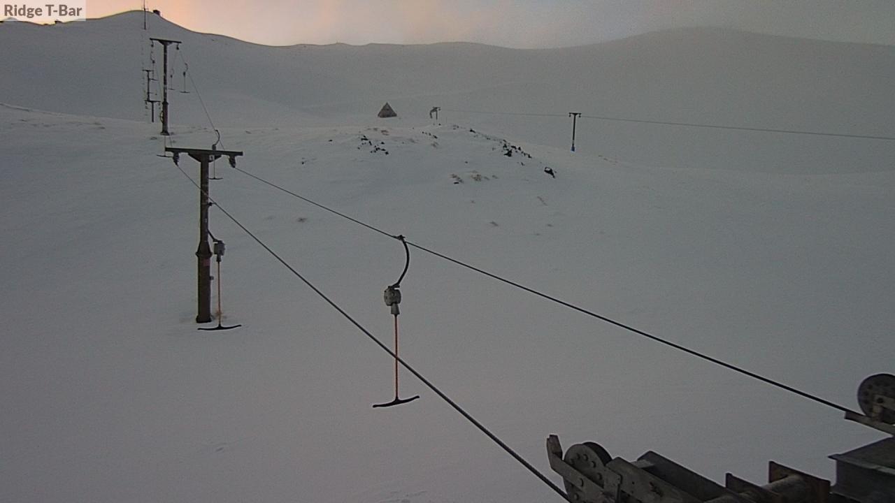 Mt Cheeseman Ridge T-Bar snow cam captured at 17 September 2026 at 6:48 pm NZST