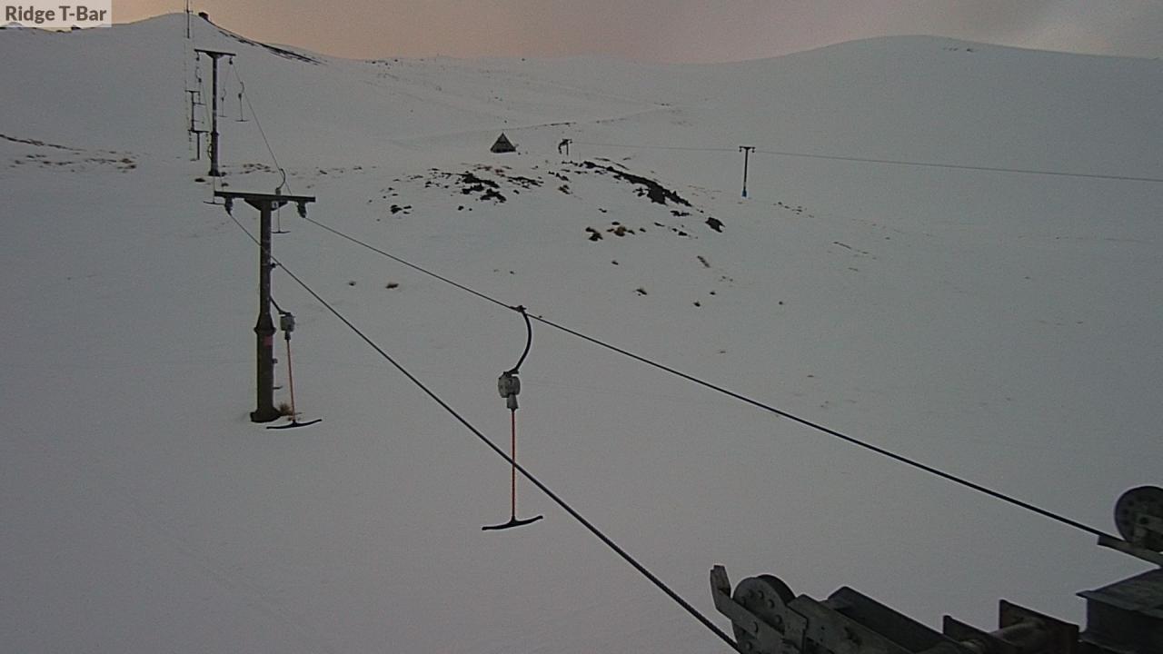 Mt Cheeseman Ridge T-Bar snow cam captured at 19 September 2026 at 6:47 pm NZST