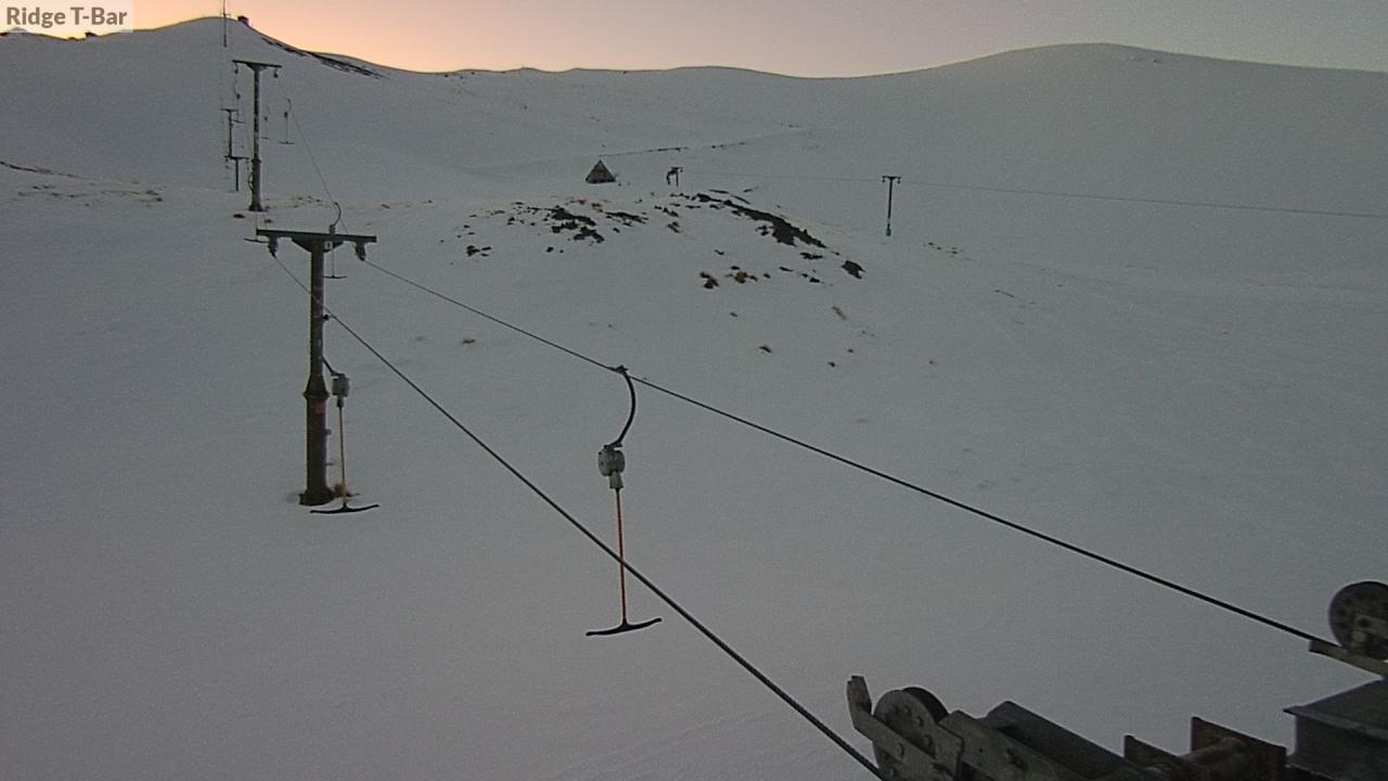 Mt Cheeseman Ridge T-Bar snow cam captured at 20 September 2026 at 6:52 pm NZST