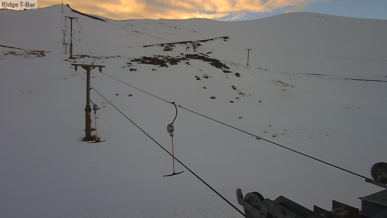 Mt Cheeseman Ridge T-Bar snow cam captured at 2 October 2026 at 7:03 pm NZDT
