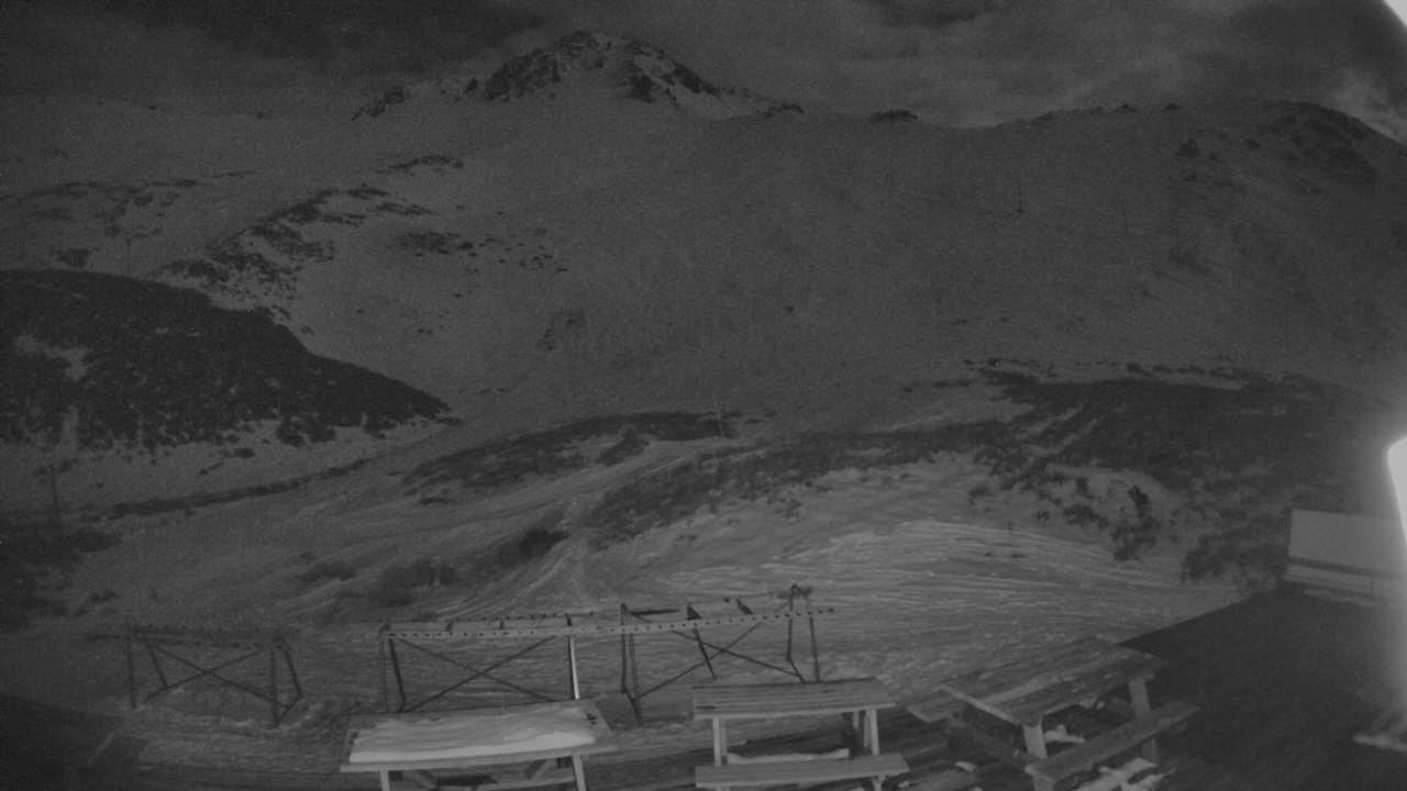 Broken River Palmer 1 snow cam captured at 24 September 2026 at 7:55 pm NZST