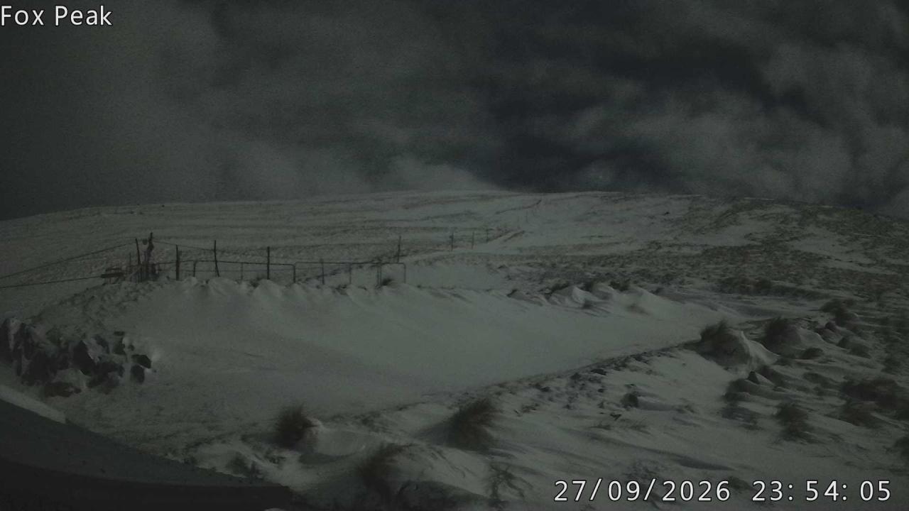 Fox Peak Shirt Front snow cam captured at 27 September 2026 at 11:55 pm NZDT