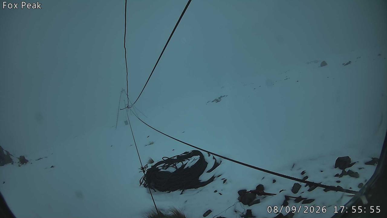 Fox Peak Apex South East snow cam captured at 8 September 2026 at 5:54 pm NZST