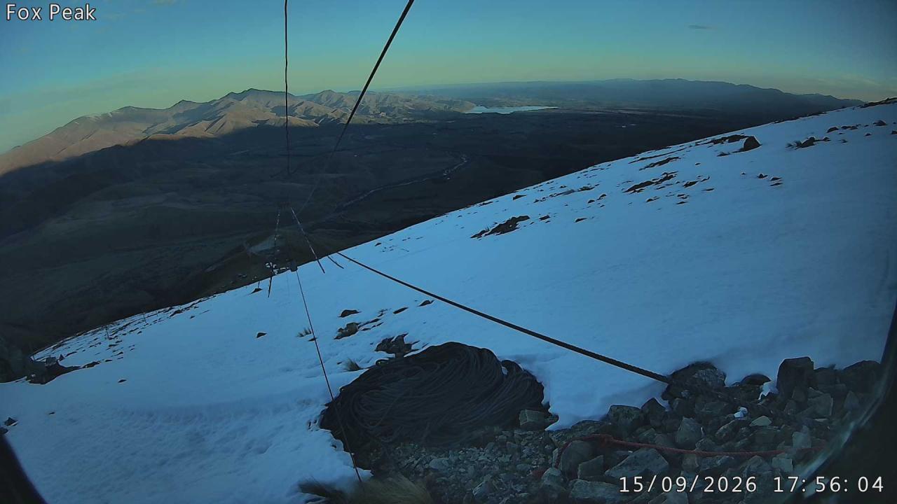 Fox Peak Apex South East snow cam captured at 15 September 2026 at 5:58 pm NZST