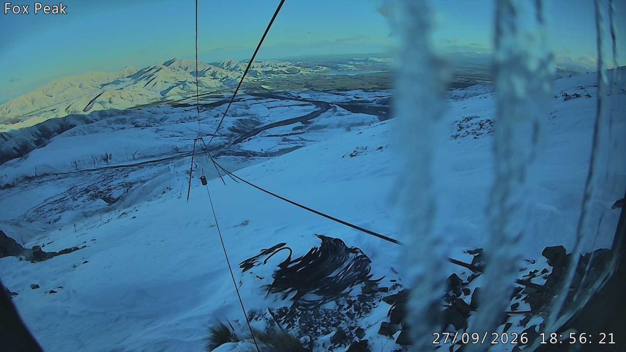 Fox Peak Apex South East snow cam captured at 27 September 2026 at 6:59 pm NZDT