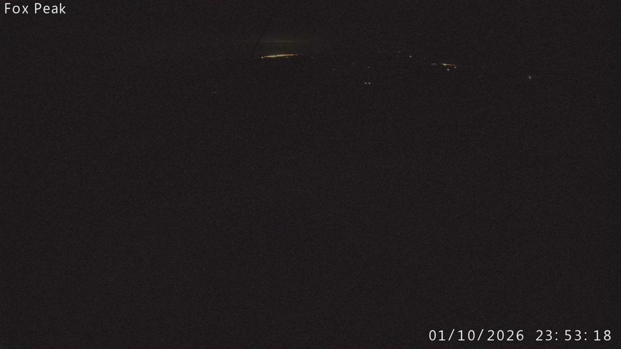 Fox Peak Apex South East snow cam captured at 1 October 2026 at 11:56 pm NZDT