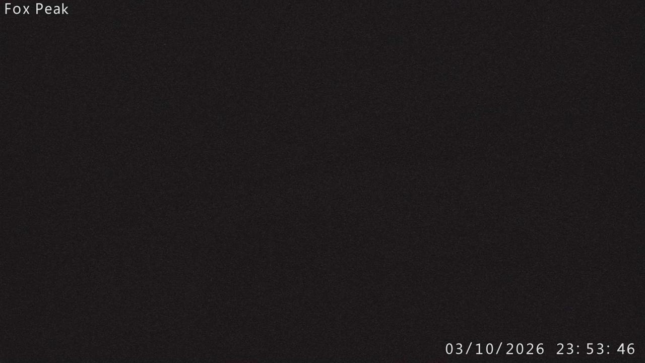 Fox Peak Apex South East snow cam captured at 3 October 2026 at 11:57 pm NZDT