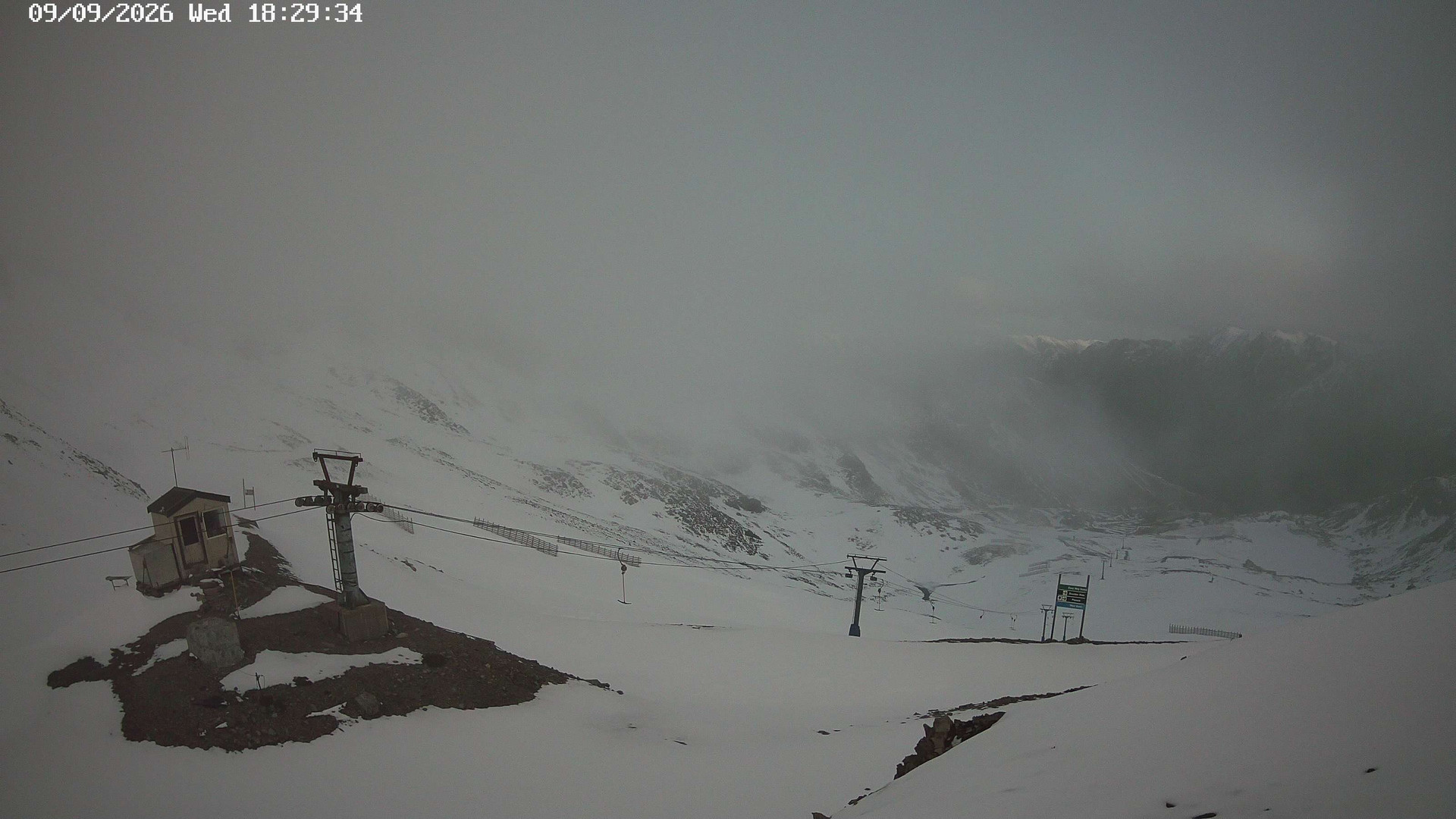 Rainbow Top T-Bar snow cam captured at 9 September 2026 at 6:30 pm NZST