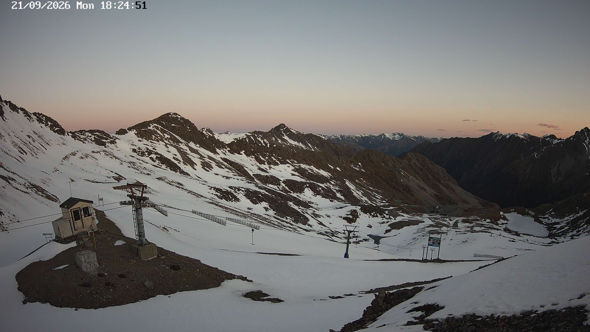 Rainbow Top T-Bar snow cam captured at 21 September 2026 at 6:26 pm NZST