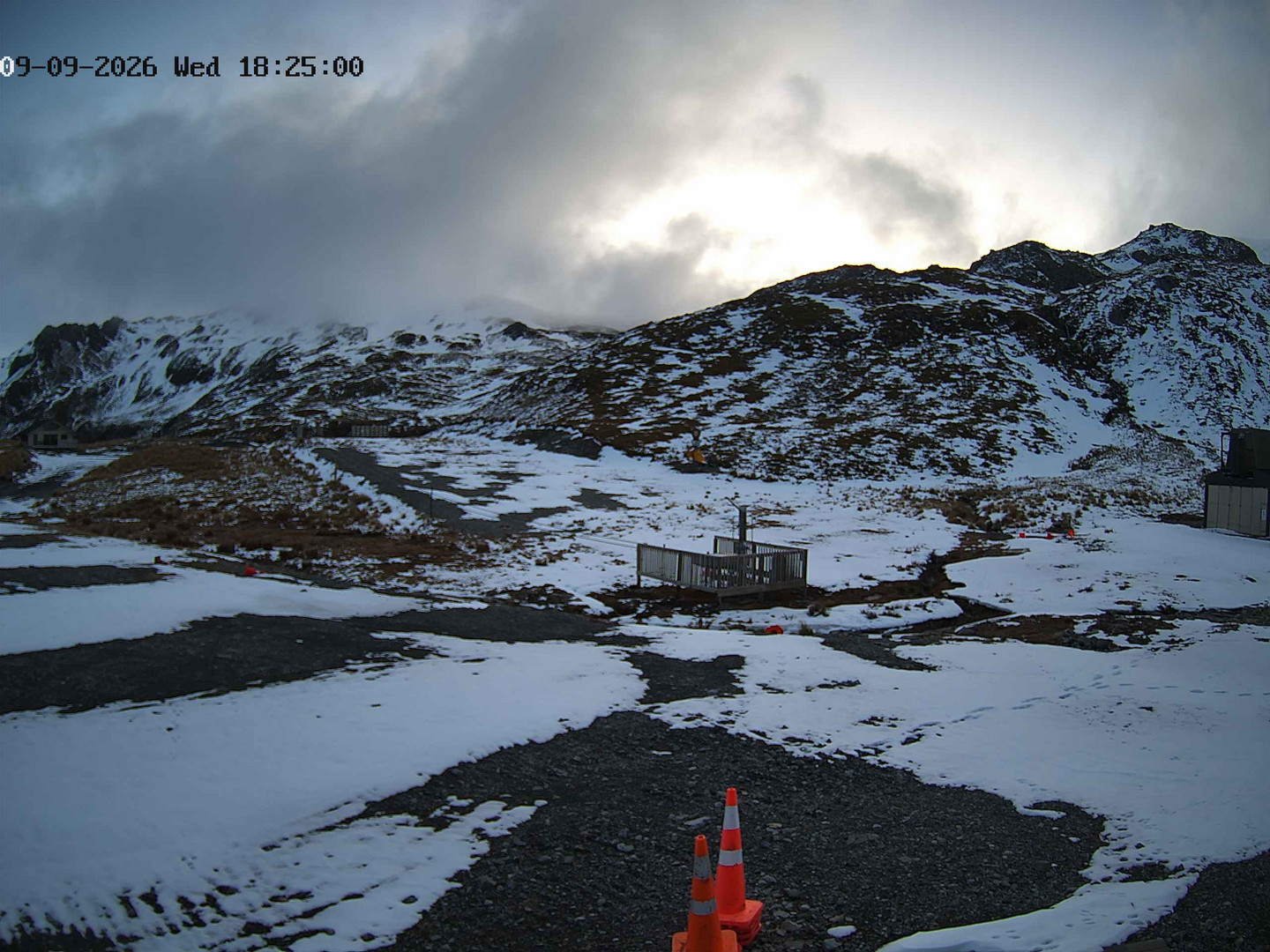 Rainbow Learners Slope snow cam captured at 9 September 2026 at 6:30 pm NZST