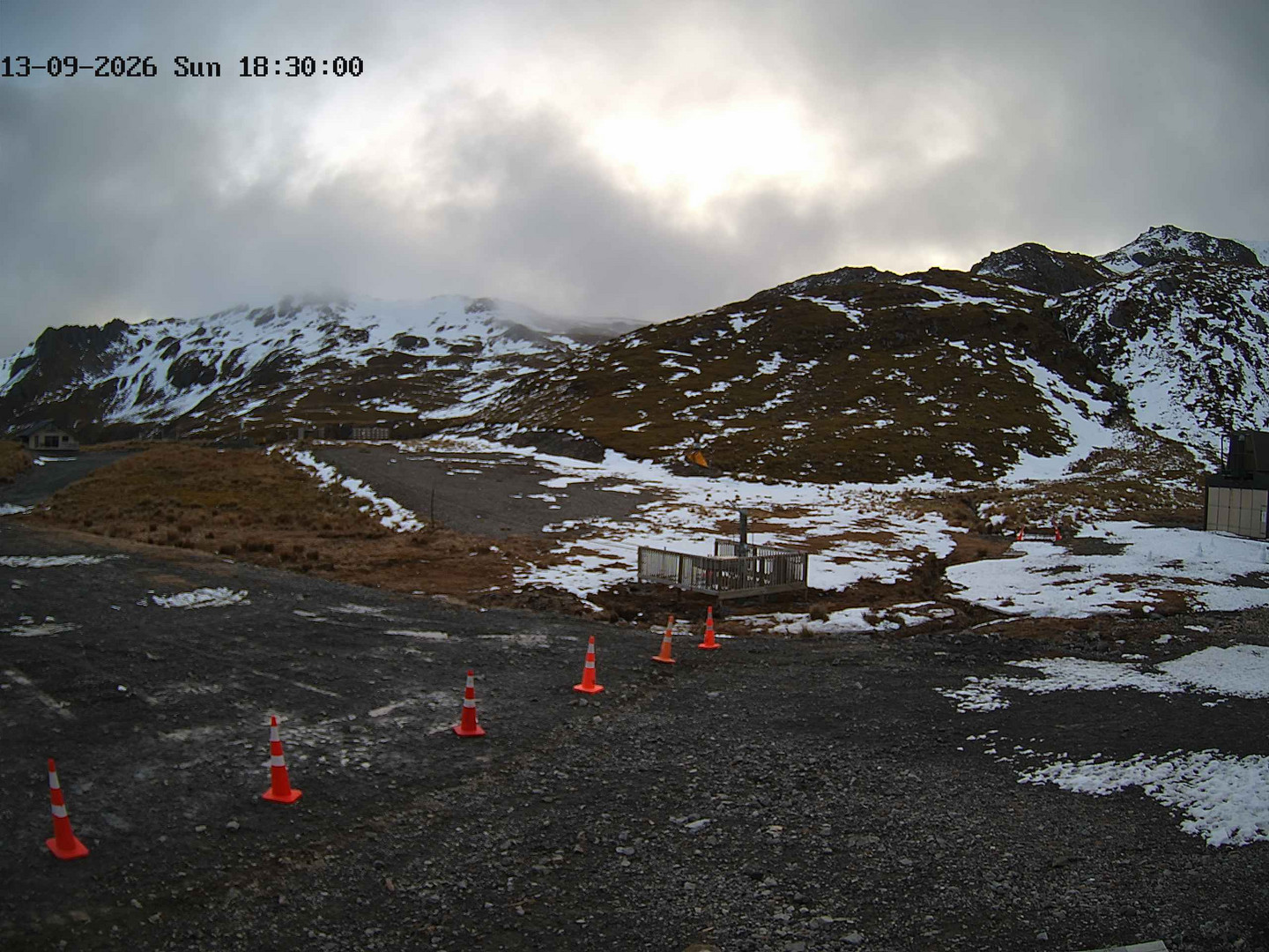Rainbow Learners Slope snow cam captured at 13 September 2026 at 6:33 pm NZST