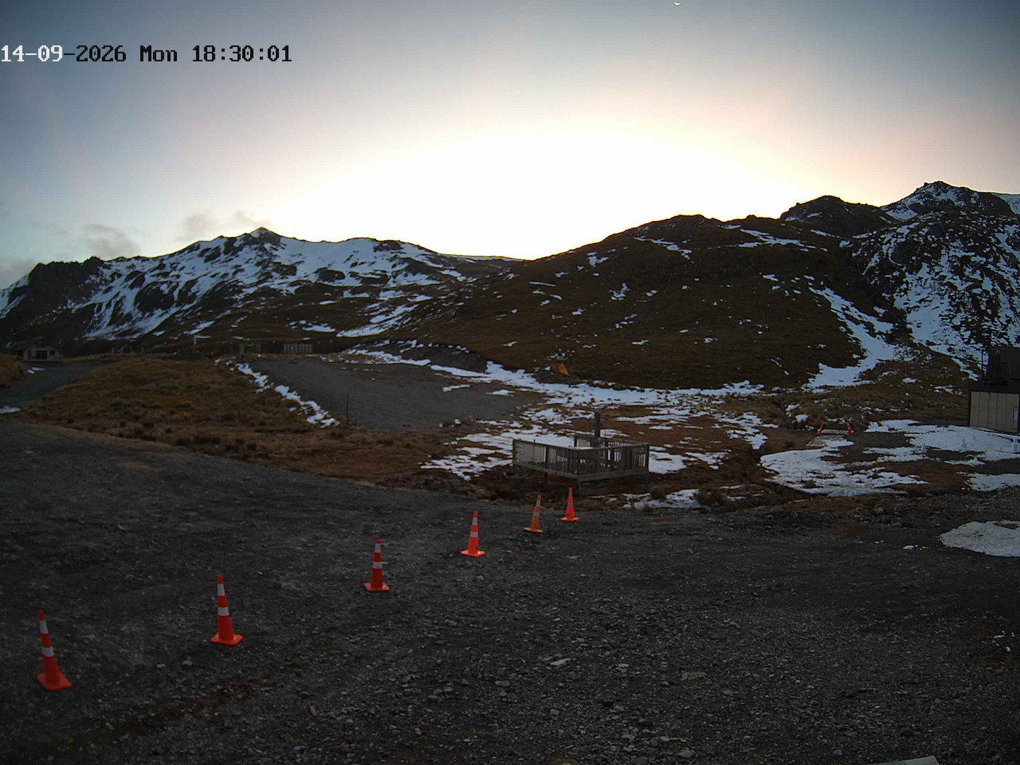 Rainbow Learners Slope snow cam captured at 14 September 2026 at 6:32 pm NZST