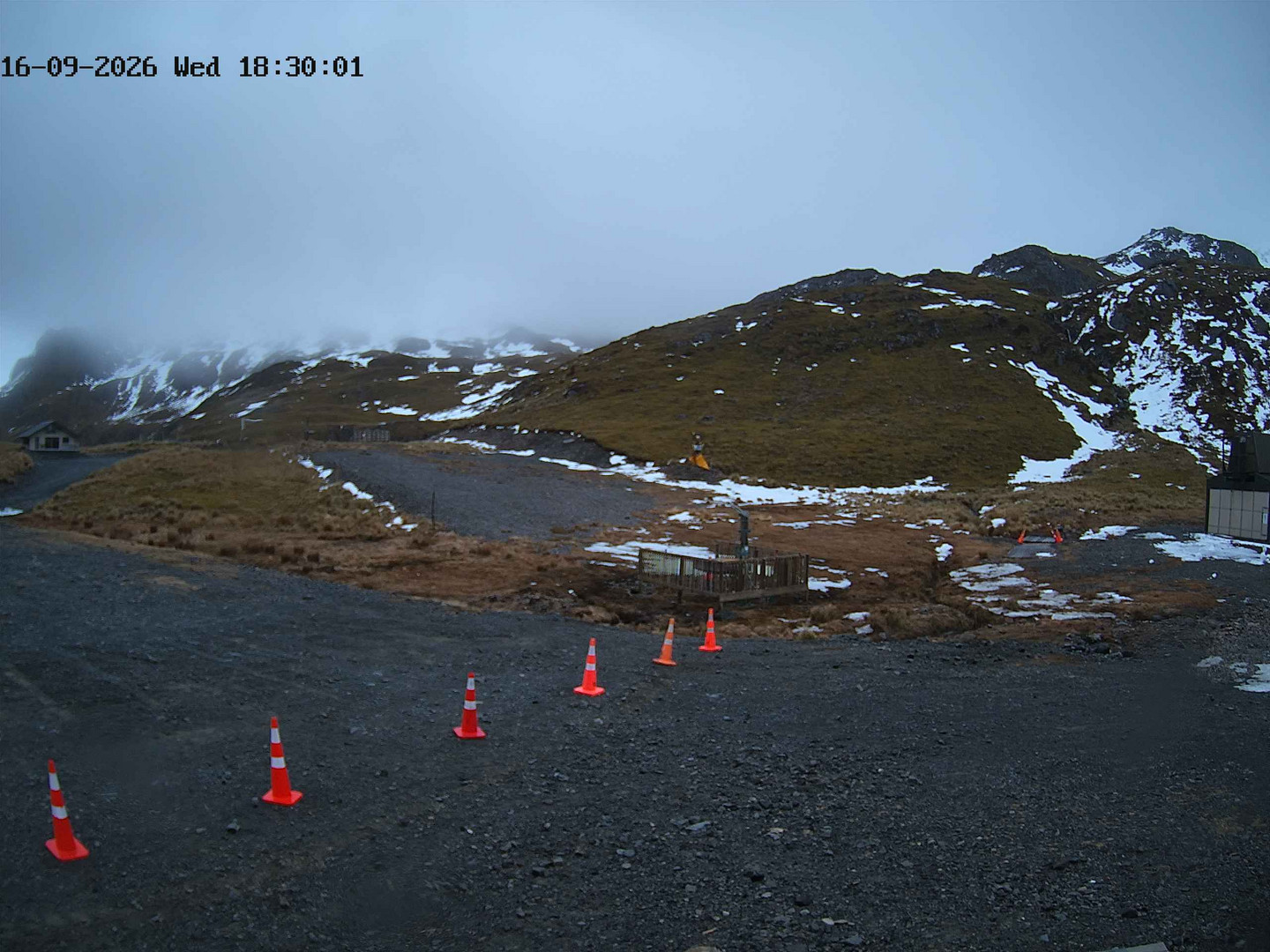 Rainbow Learners Slope snow cam captured at 16 September 2026 at 6:32 pm NZST