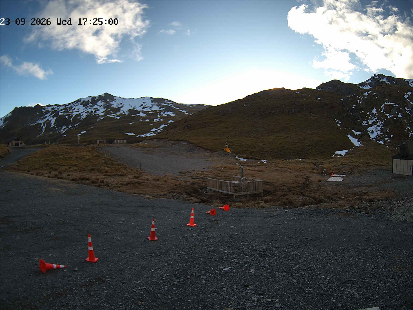 Rainbow Learners Slope snow cam captured at 23 September 2026 at 5:30 pm NZST