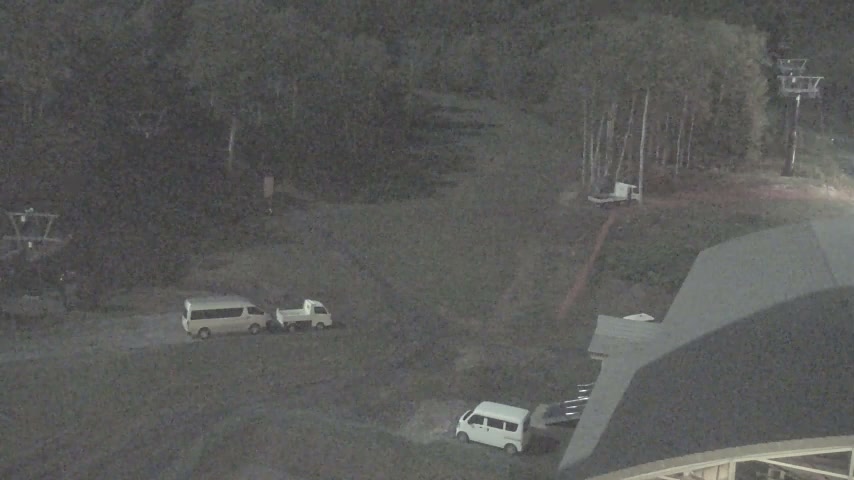 Niseko Village Niseko Gondola Base Station snow cam captured at 25 September 2026 at 11:40 pm GMT+9