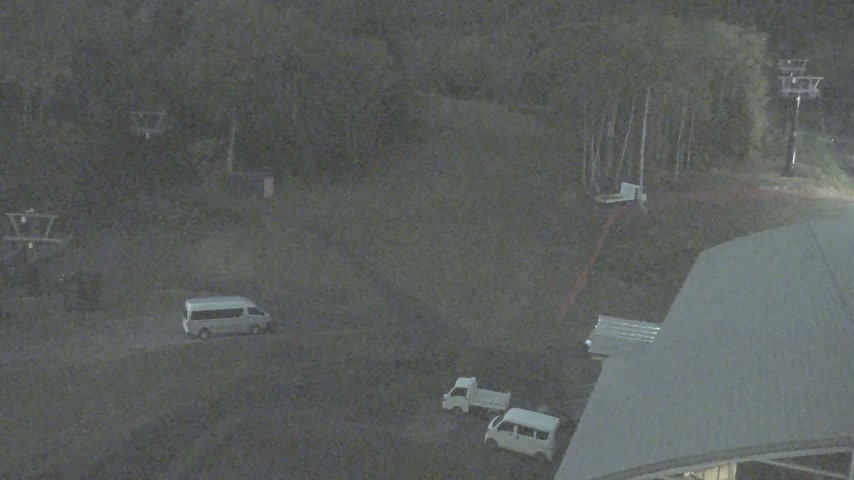 Niseko Village Niseko Gondola Base Station snow cam captured at 27 September 2026 at 11:38 pm GMT+9