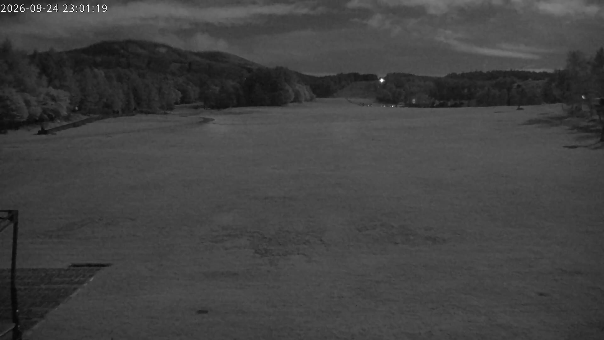 Hunter Base · Broadway snow cam captured at 24 September 2026 at 11:39 pm GMT+9