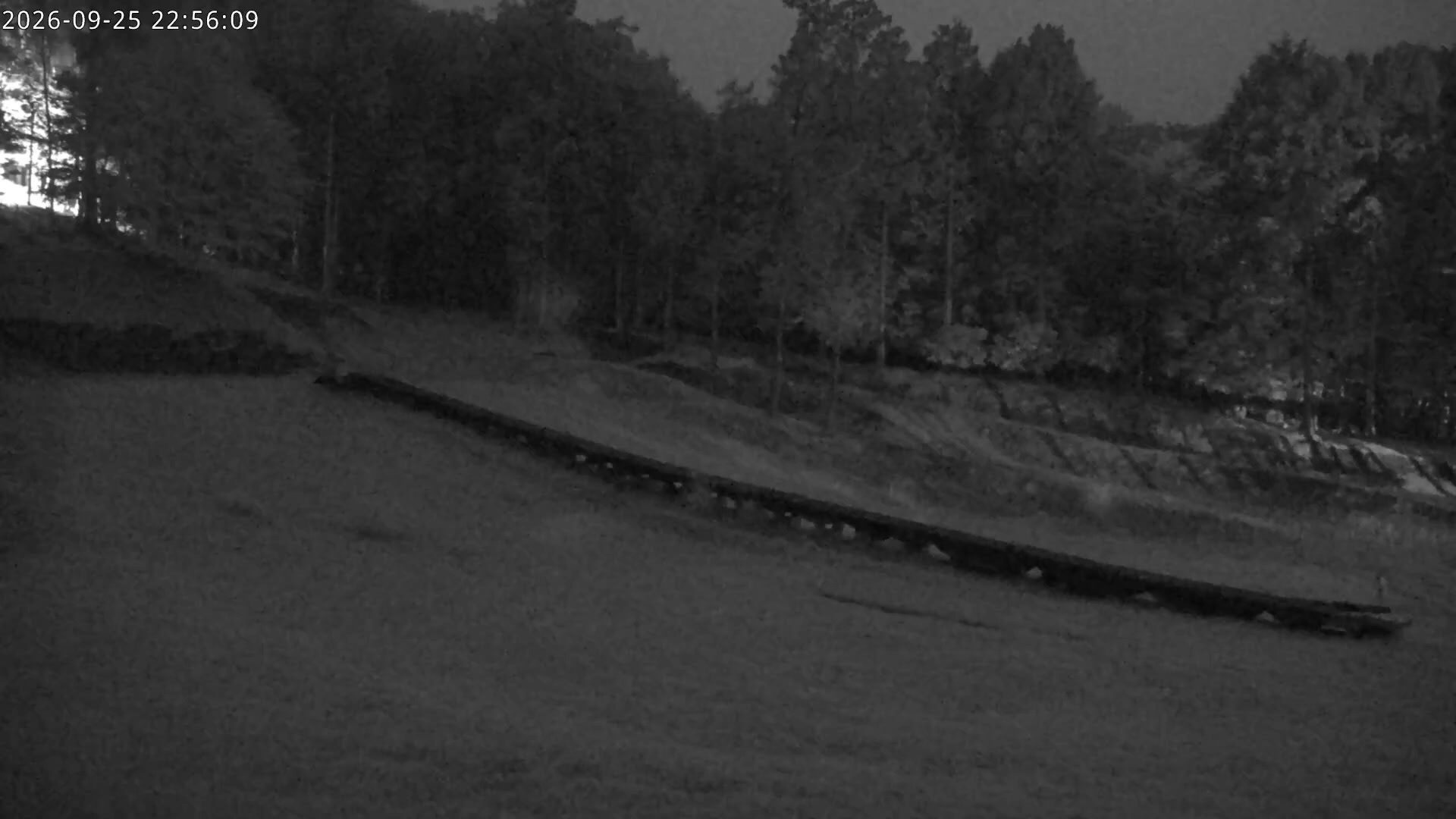 Hunter KIDS PARK snow cam captured at 25 September 2026 at 11:02 pm GMT+9