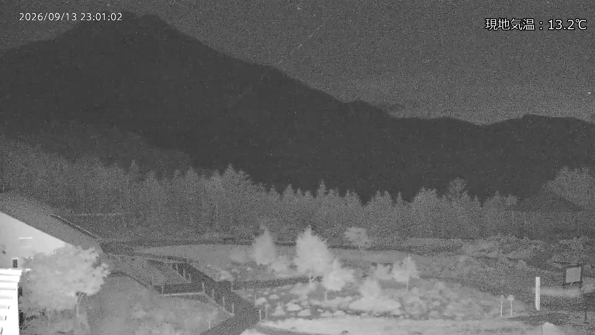 Marunuma Kogen Ropeway Summit Station · 2,000m snow cam captured at 13 September 2026 at 11:51 pm GMT+9