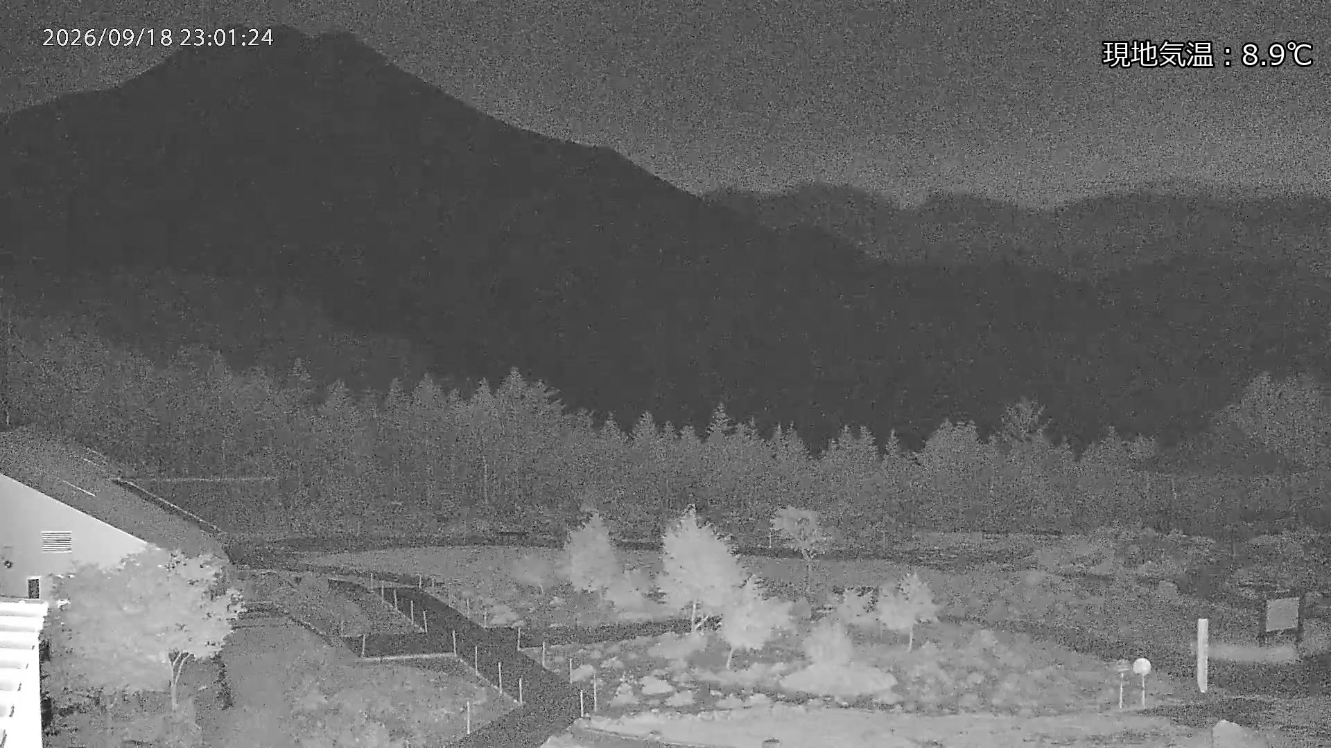 Marunuma Kogen Ropeway Summit Station · 2,000m snow cam captured at 18 September 2026 at 11:08 pm GMT+9