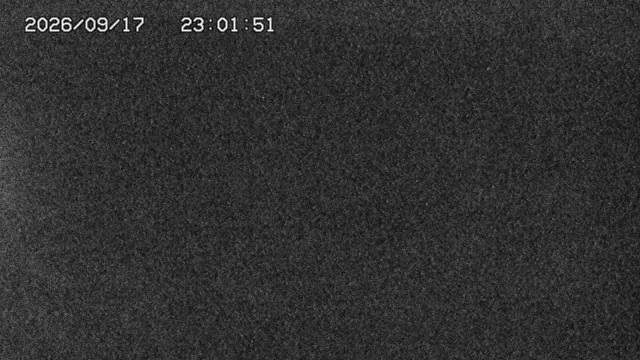 Gala Yuzawa Central Area · Gigi Course snow cam captured at 17 September 2026 at 11:41 pm GMT+9