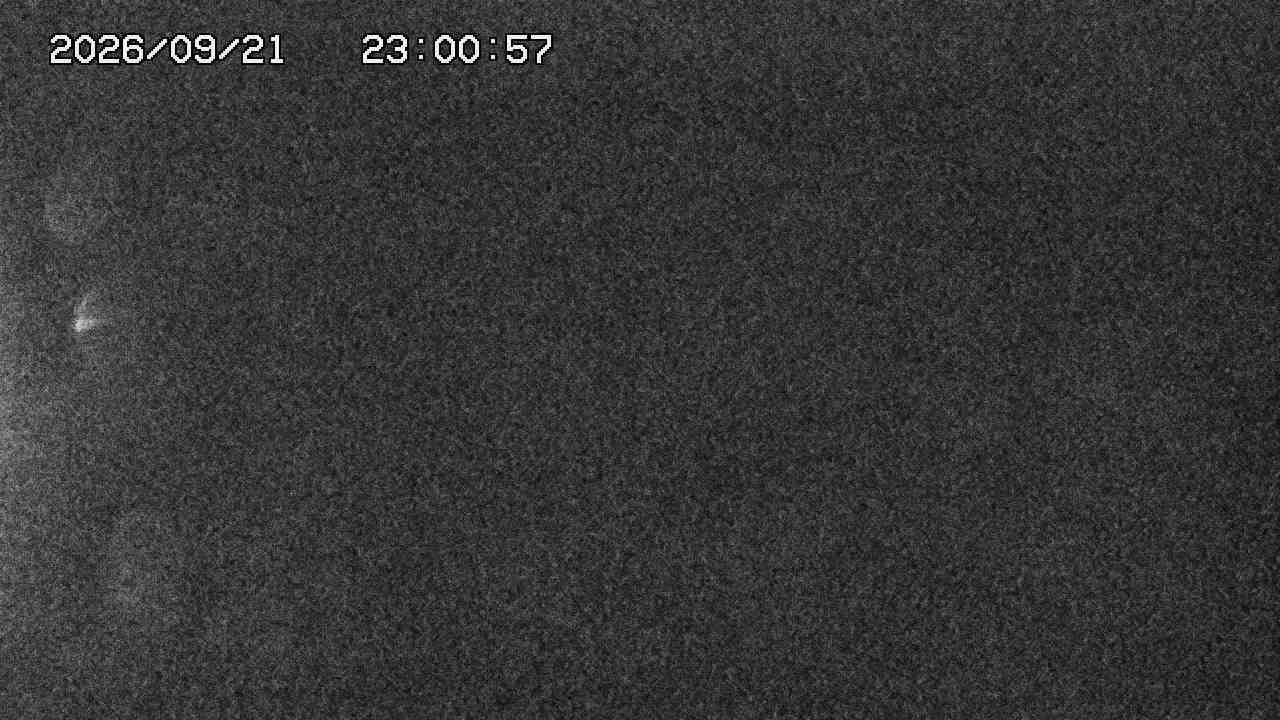 Gala Yuzawa Central Area · Gigi Course snow cam captured at 21 September 2026 at 11:16 pm GMT+9