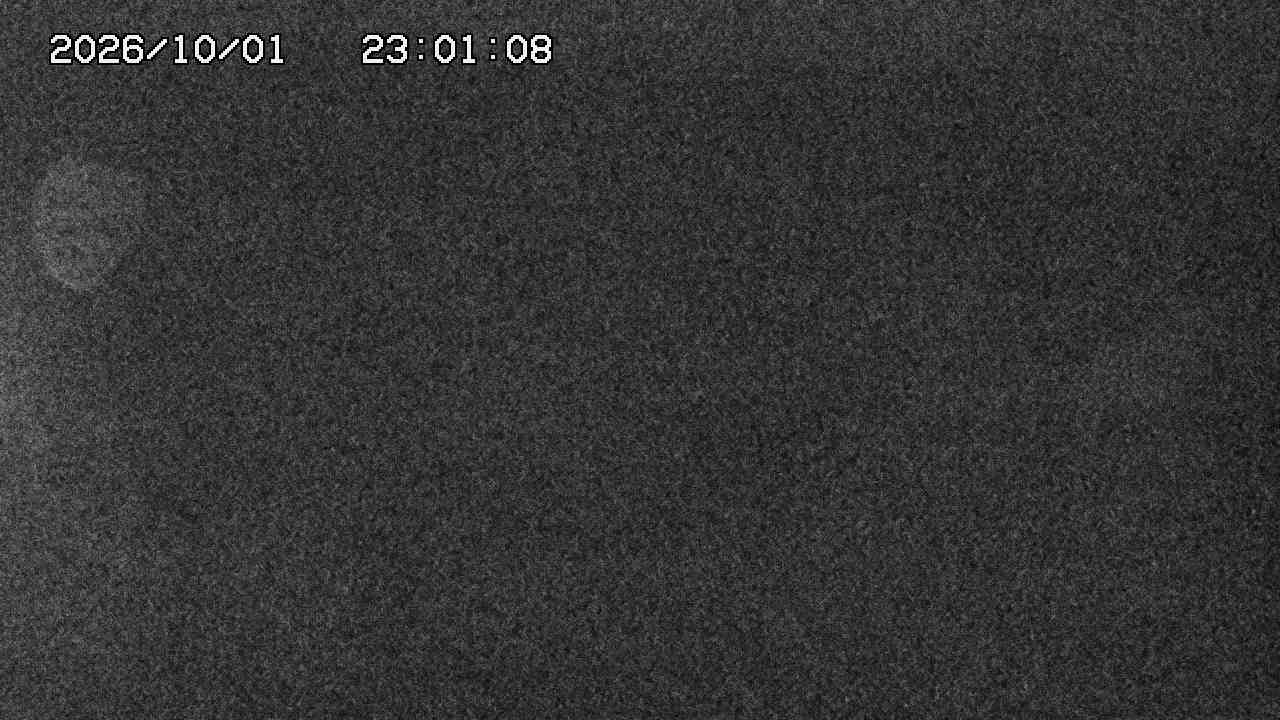 Gala Yuzawa Central Area · Gigi Course snow cam captured at 1 October 2026 at 11:31 pm GMT+9