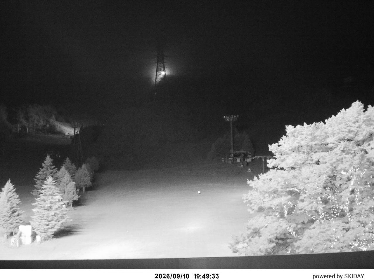 Naeba Takenohira Slope snow cam captured at 10 September 2026 at 11:34 pm GMT+9