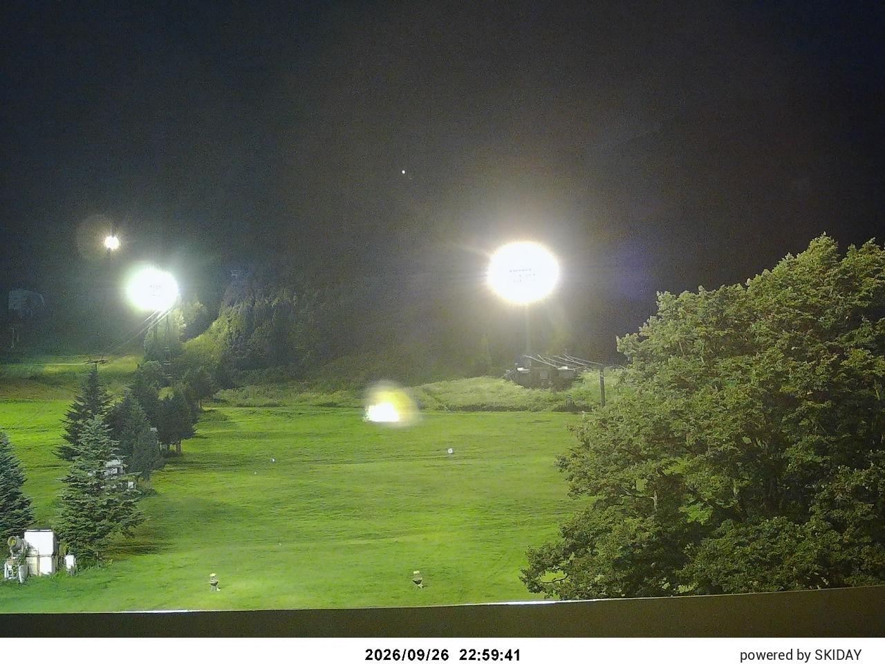 Naeba Takenohira Slope snow cam captured at 26 September 2026 at 11:03 pm GMT+9