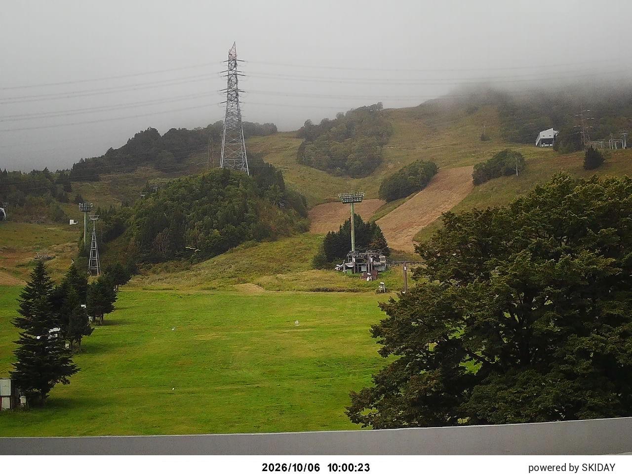 Naeba Takenohira Slope snow cam captured at 6 October 2026 at 10:44 am GMT+9