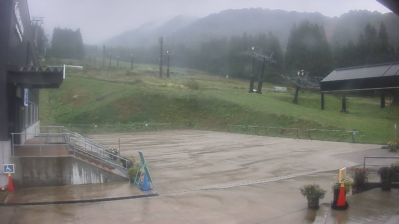 Nozawa Onsen Nagasaka Slope snow cam captured at 6 October 2026 at 10:55 am GMT+9