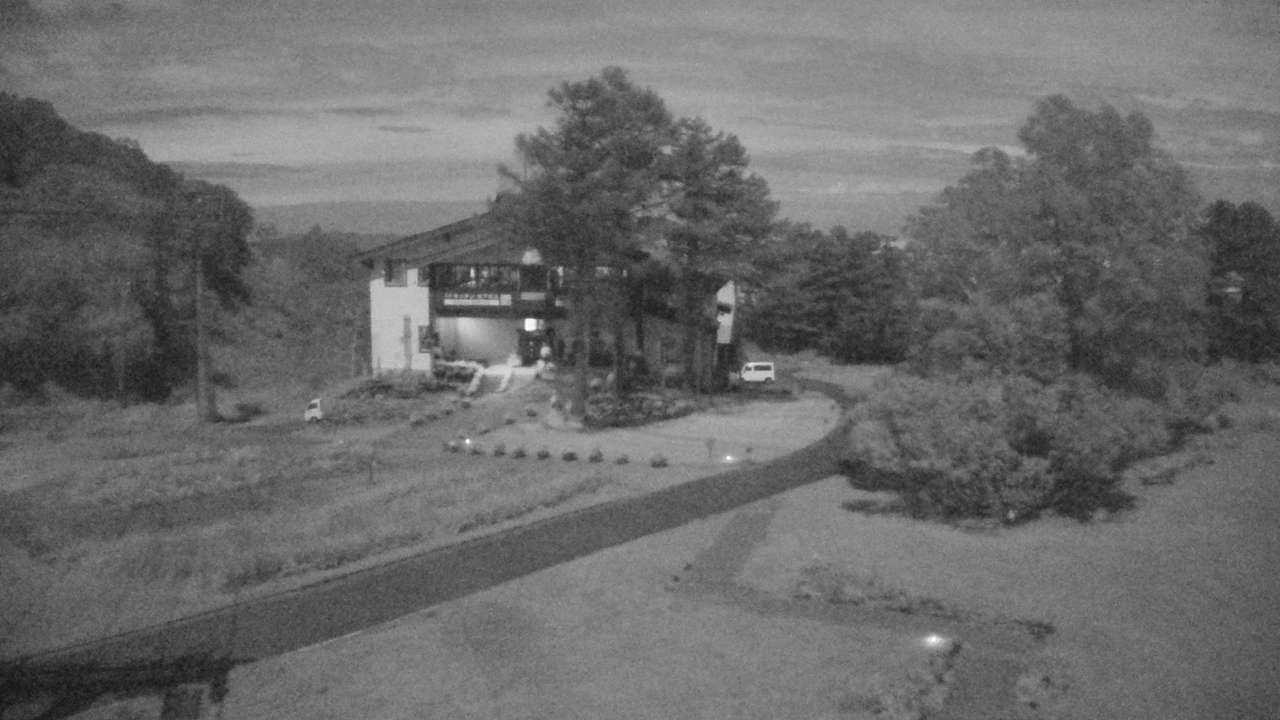 Nozawa Onsen Uenotaira Slope snow cam captured at 27 September 2026 at 11:38 pm GMT+9