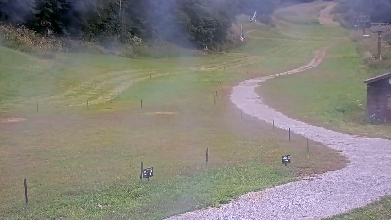 Parada North Parada Slope snow cam captured at 6 October 2026 at 10:08 am GMT+9