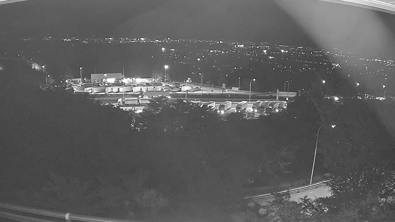 Parada View from South Parada snow cam captured at 18 September 2026 at 11:12 pm GMT+9